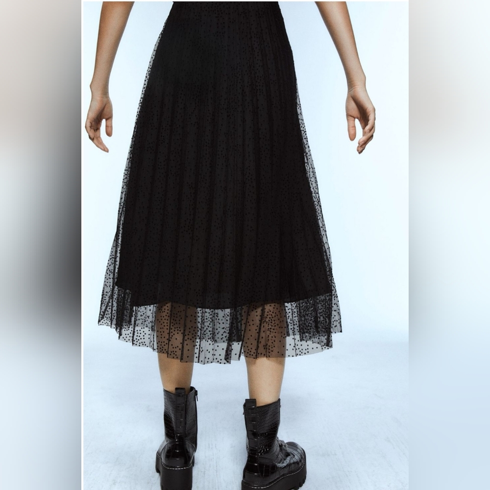 Zara Pleated Tulle Polka Dot Midi Skirt M